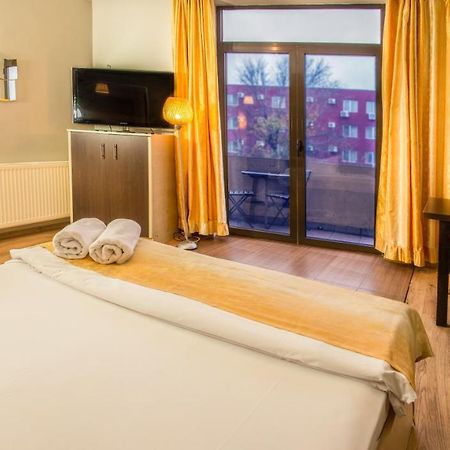 Hotel Eos Bukares Bagian luar foto
