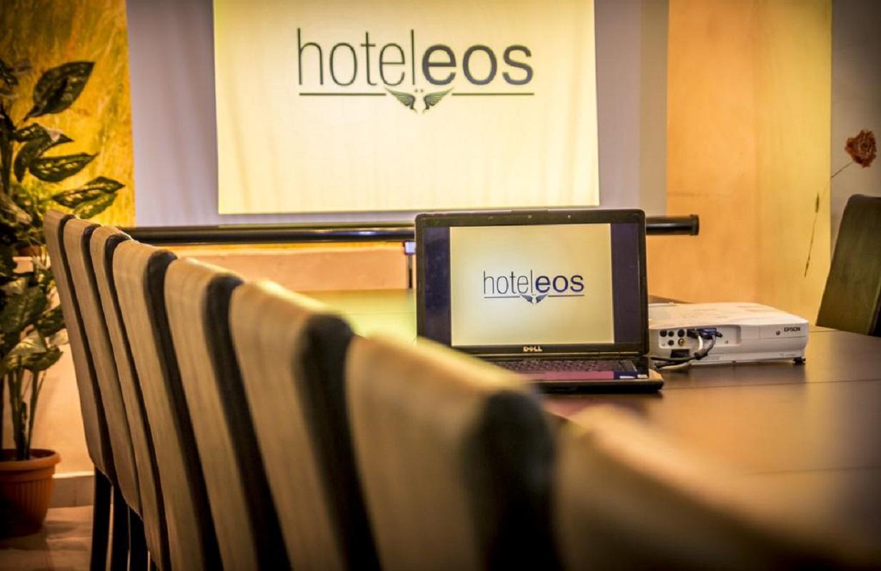 Hotel Eos Bukares Bagian luar foto