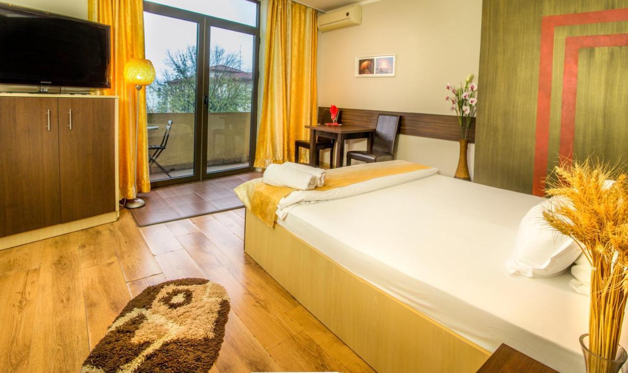 Hotel Eos Bukares Bagian luar foto