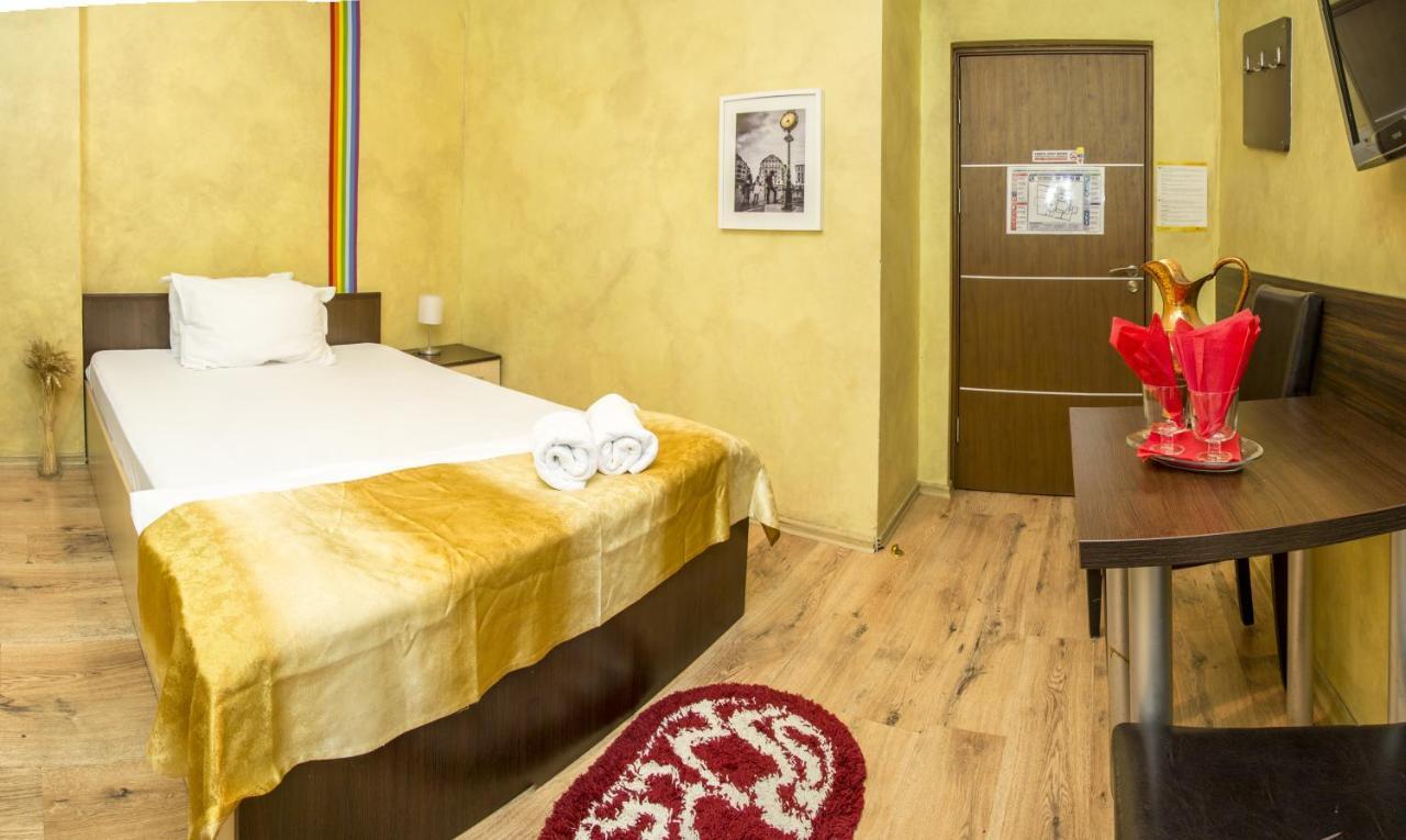 Hotel Eos Bukares Bagian luar foto